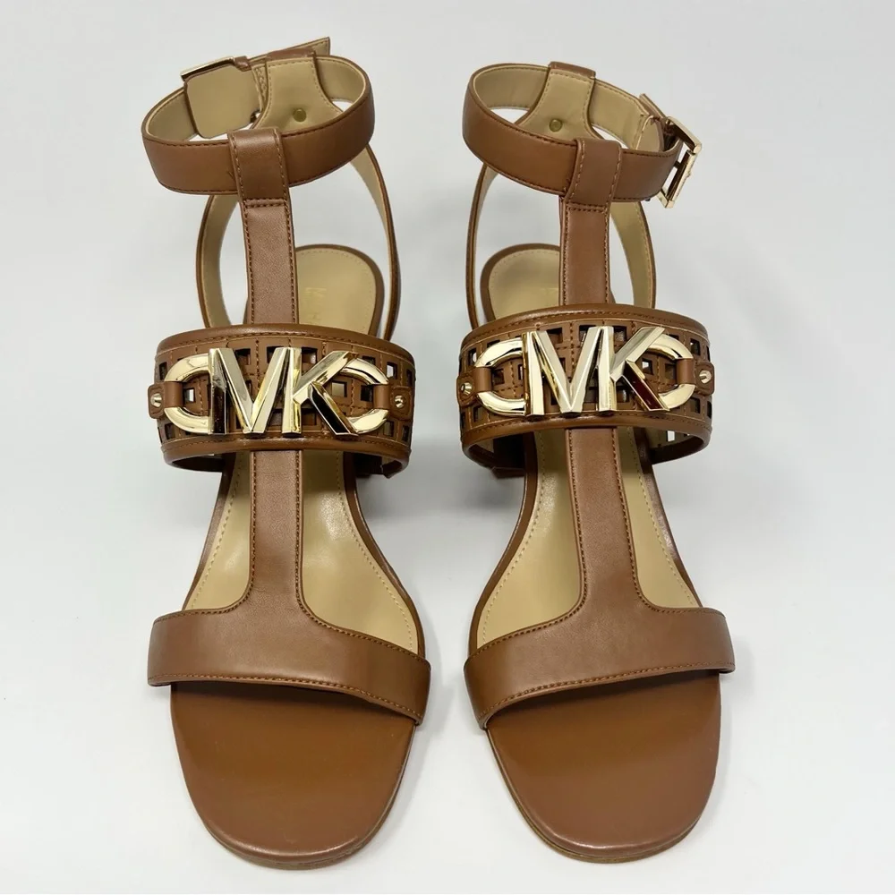 Michael Kors Izzy T Strap Sandal